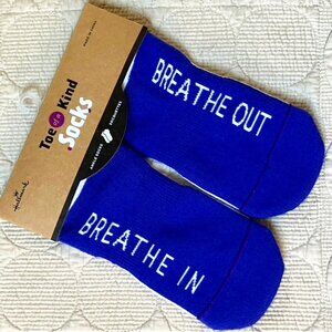 New Hallmark Toe of a Kind Ankle Socks “Breathe In - Breathe Out” One Size